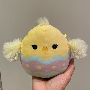 Easter Aimee the Chick Squishmallow